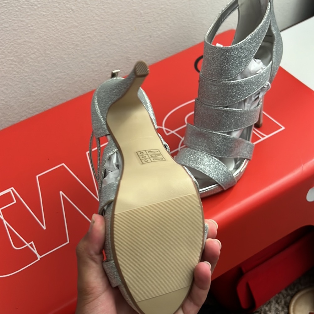 Call it Spring Heels NIB - Picture 3 of 5